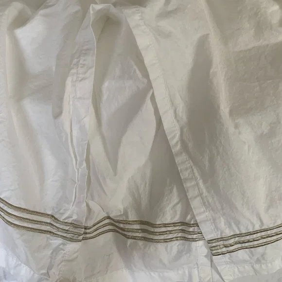 Pottery Barn Twin bed skirt
